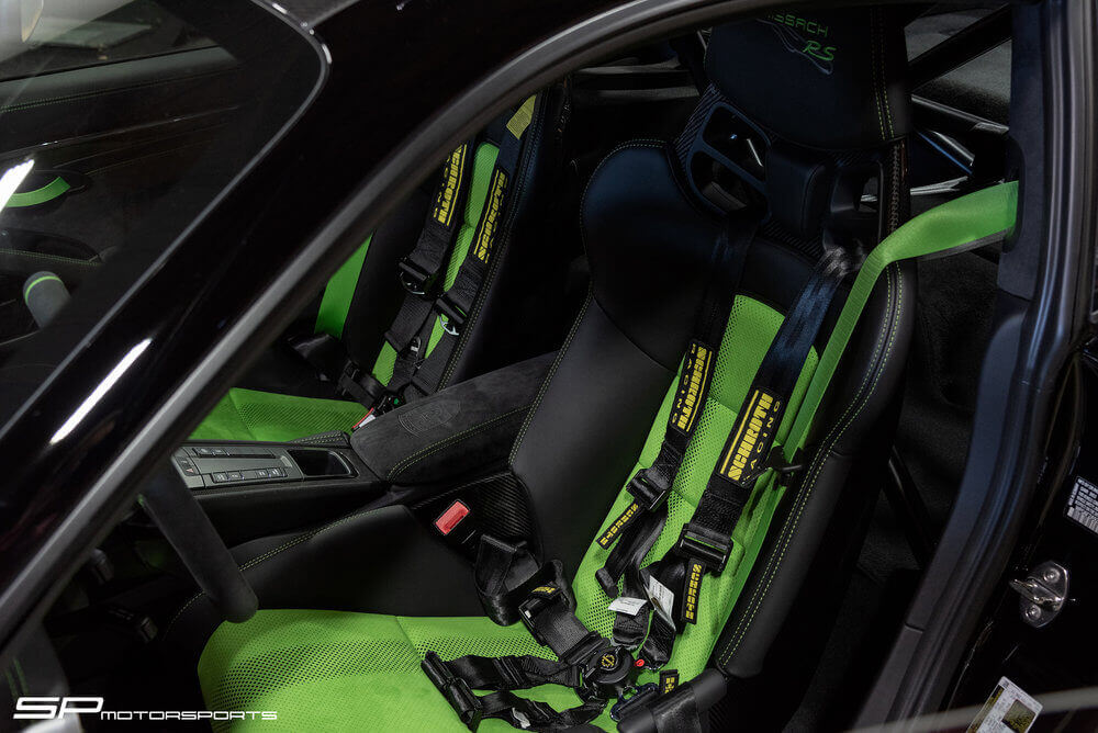 Porsche GT3 RS interior harness bar installation